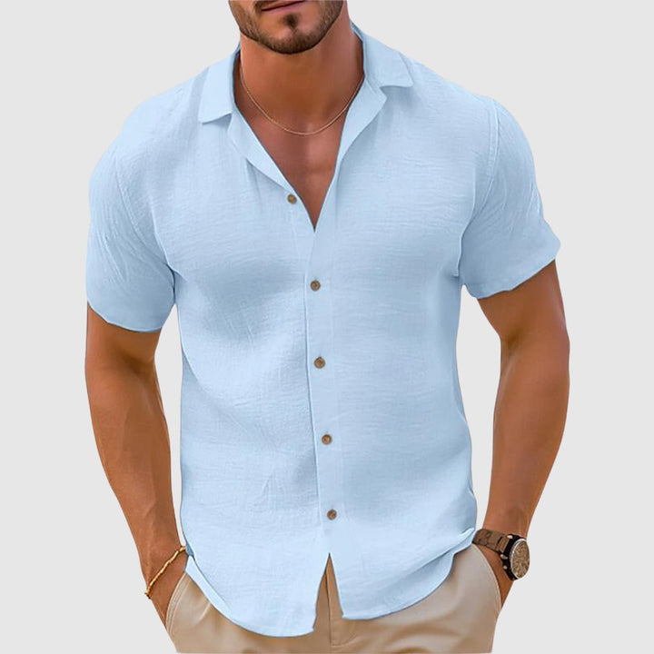 Men's relaxed fit short sleeve collared shirt for ultimate comfort and effortless casual style.