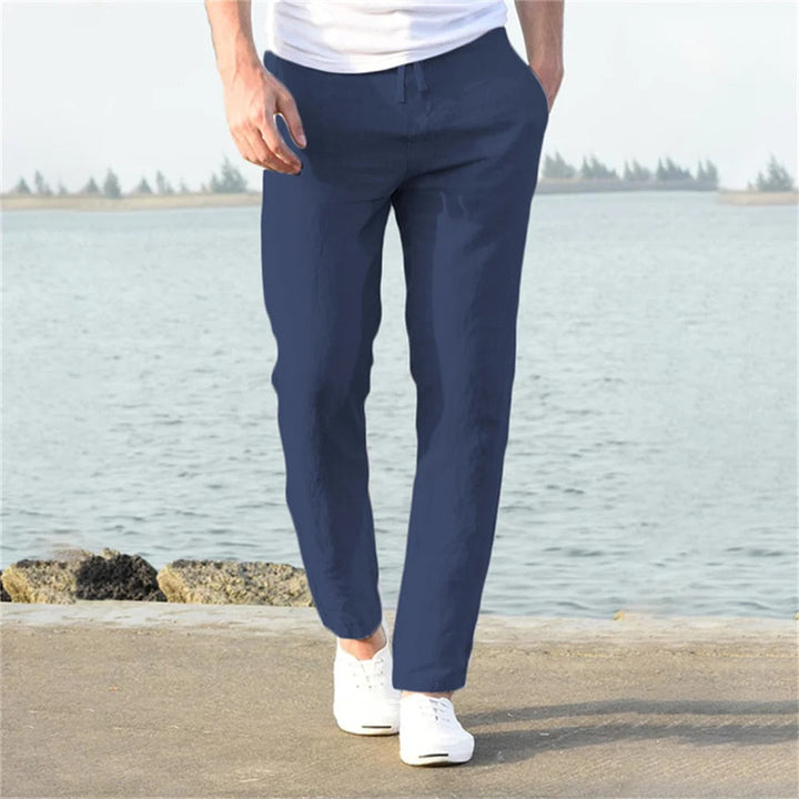 Men's comfort pants: relaxed fit drawstring trousers with pockets, perfect for a casual, laid-back look.