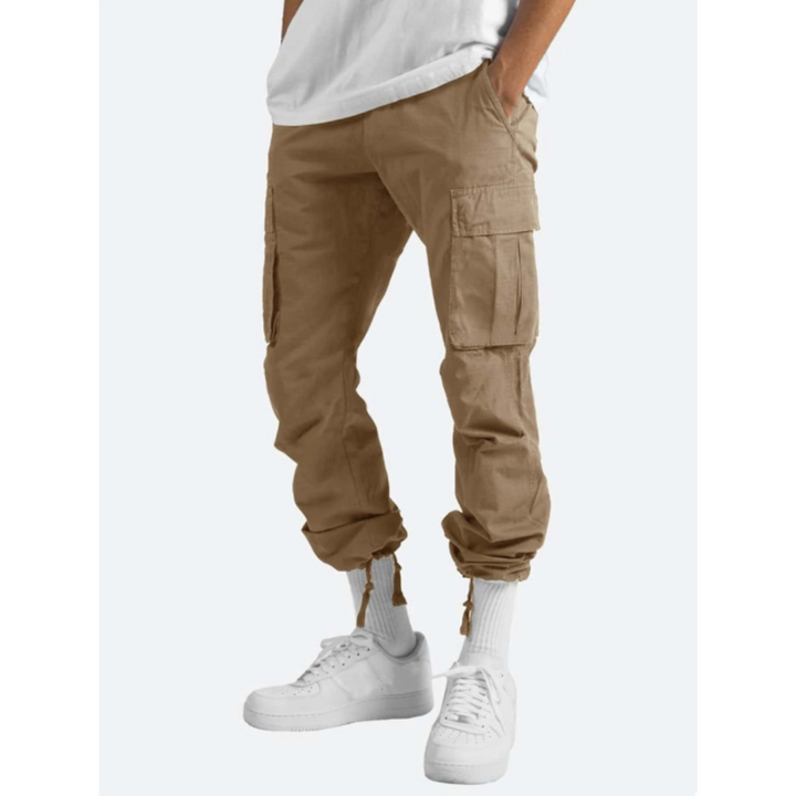 Men's comfortable wide leg cargo pants, relaxed fit with practical pockets, ideal for casual and outdoor wear.