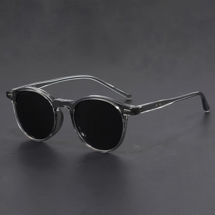 Men's retro round tortoiseshell sunglasses. Lightweight vintage eyewear for a classic fashion look.