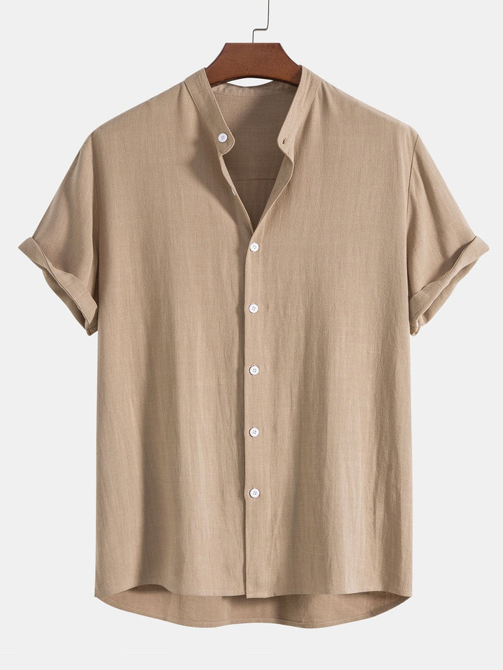 Men's summer outfit set: casual shirt & pants with rolled cuffs. Perfect for beach and vacation.