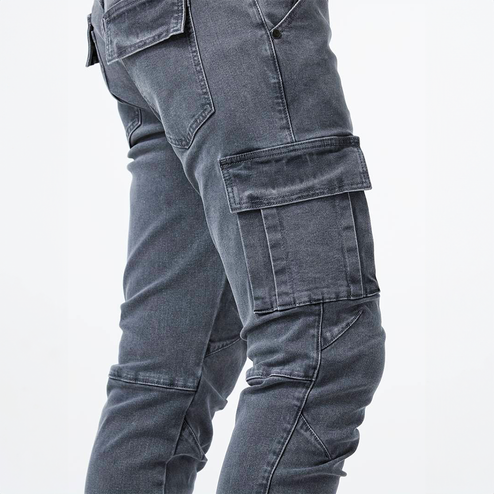 Back view of men's black slim fit cargo pants, highlighting contemporary cut & multiple pockets.