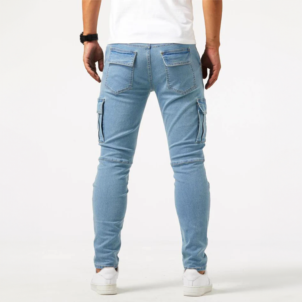 Versatile men's slim fit cargo pants, ideal for urban fashion, comfort, & multi-pocket utility.