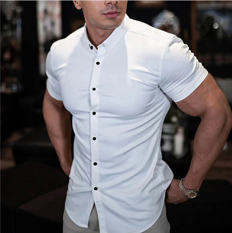 Versatile men's short sleeve shirt, slim fit and lightweight. Ideal for modern casual spring & summer fashion.