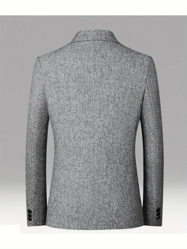 Stylish men's suit jacket, a versatile slim fit spring blazer for various occasions