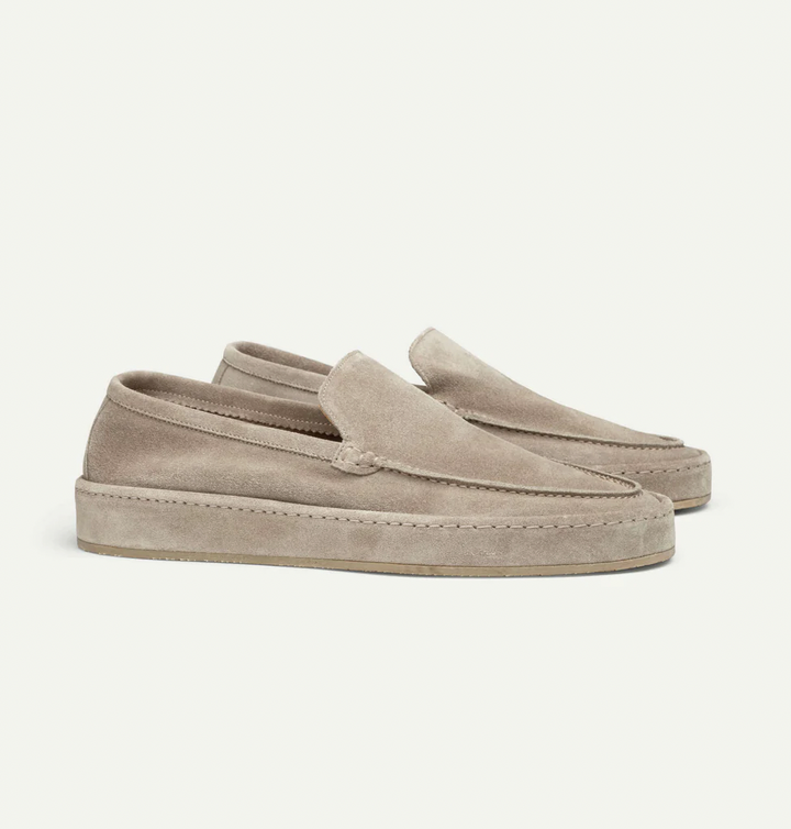 Men's slip-on loafers, cushioned for everyday comfort & versatile style.
