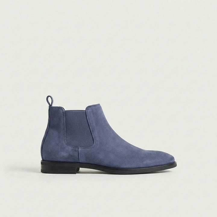 Durable men's Stratton Chelsea boots with a robust sole, ensuring long-lasting comfort and everyday wear.