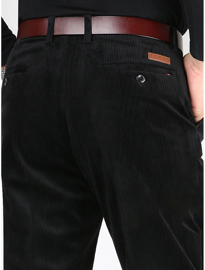 Comfortable men's casual pants with a modern structured ribbed design, ideal for versatile everyday style.