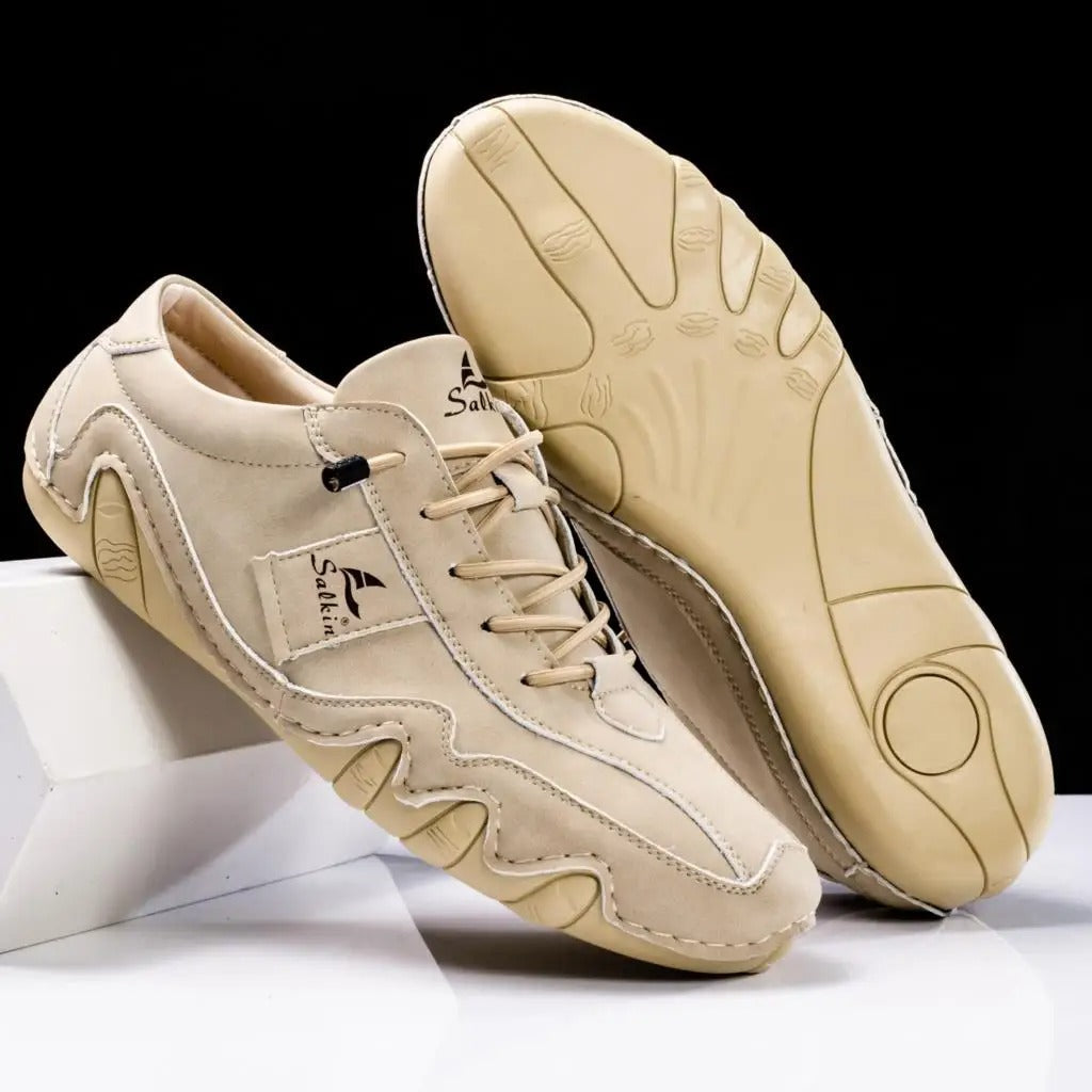 Men's stylish lace-up sneakers, blending comfort with casual fashion.