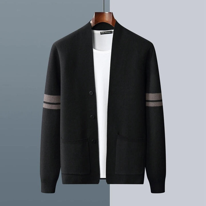 Versatile men's fall fashion sweater: a comfortable, lightweight button-front cardigan with pockets.