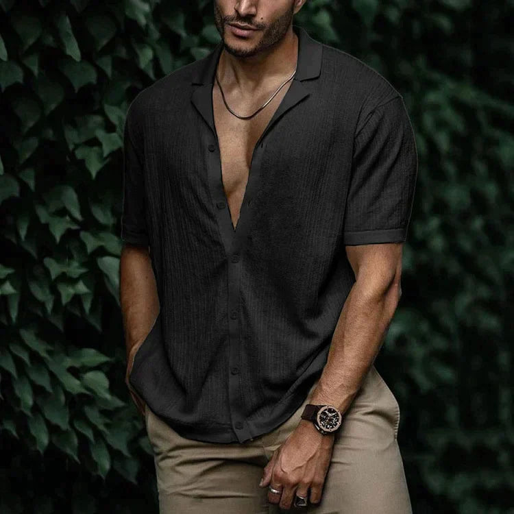Versatile men's textured Cuban collar shirt for casual summer style. Short sleeve & relaxed fit.