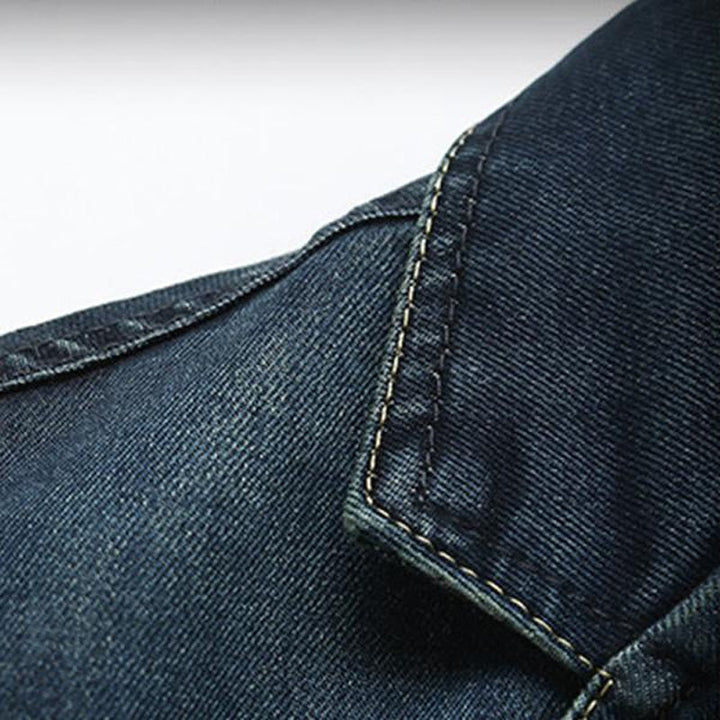 Modern men's blue shades casual blazer, tailored design with useful pockets, great for versatile everyday style.