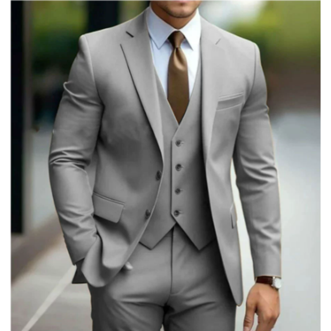 Versatile men's slim-fit three-piece suit, perfect for business, weddings & formal occasions.