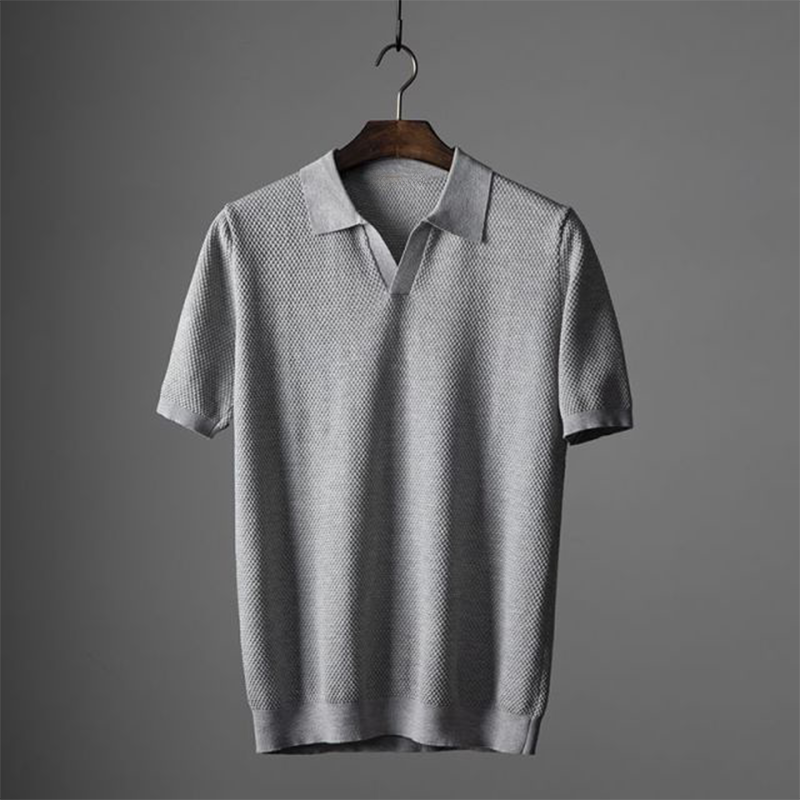 Comfortable men's smart casual short sleeve polo shirt, perfect for summer fashion.
