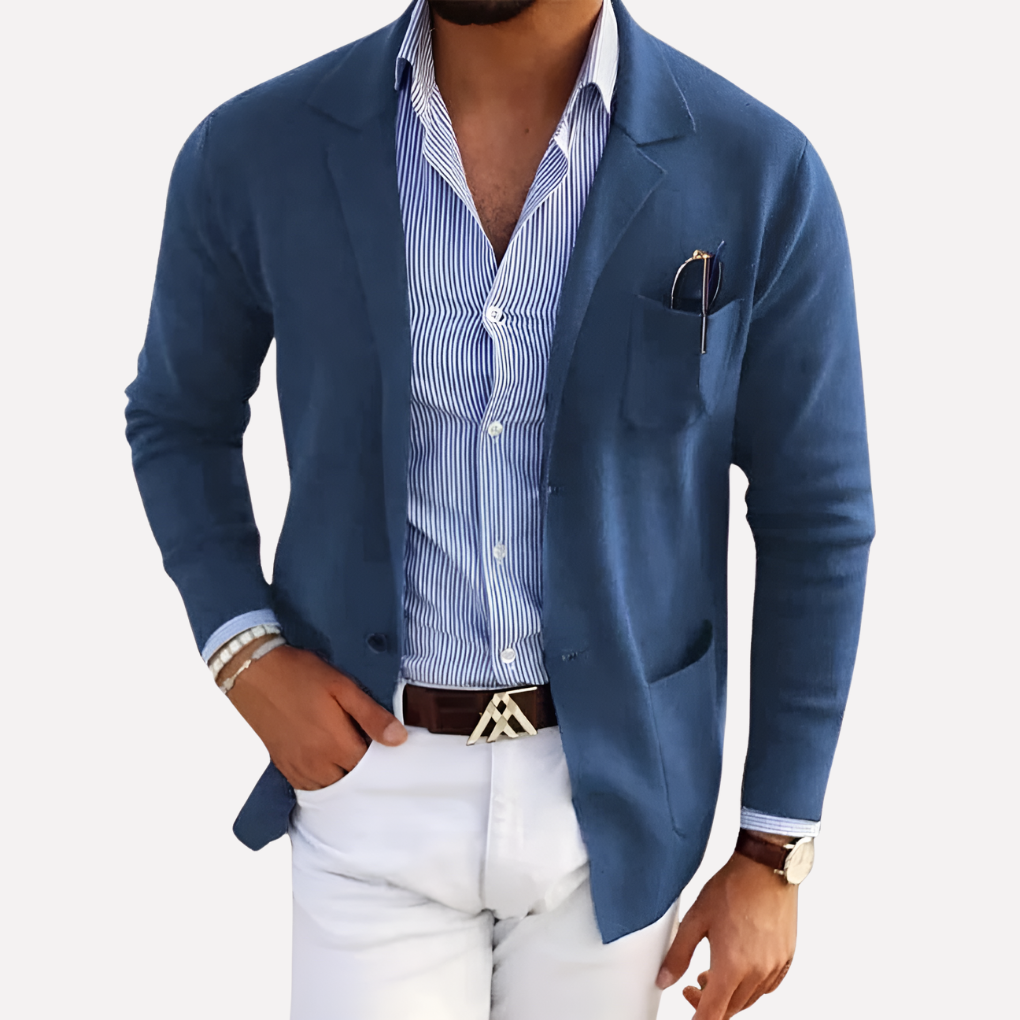 Men's versatile casual blazer in a modern tailored fit, perfect for smart casual and everyday fashion.