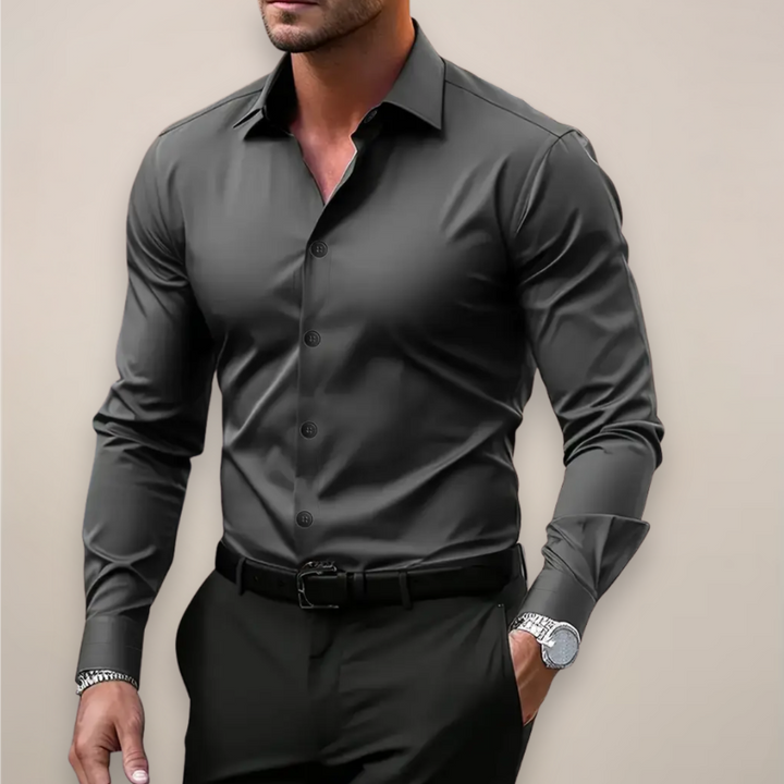 Men's versatile long-sleeve shirt with notched collar, perfect for smart casual or office wear. Regular fit.