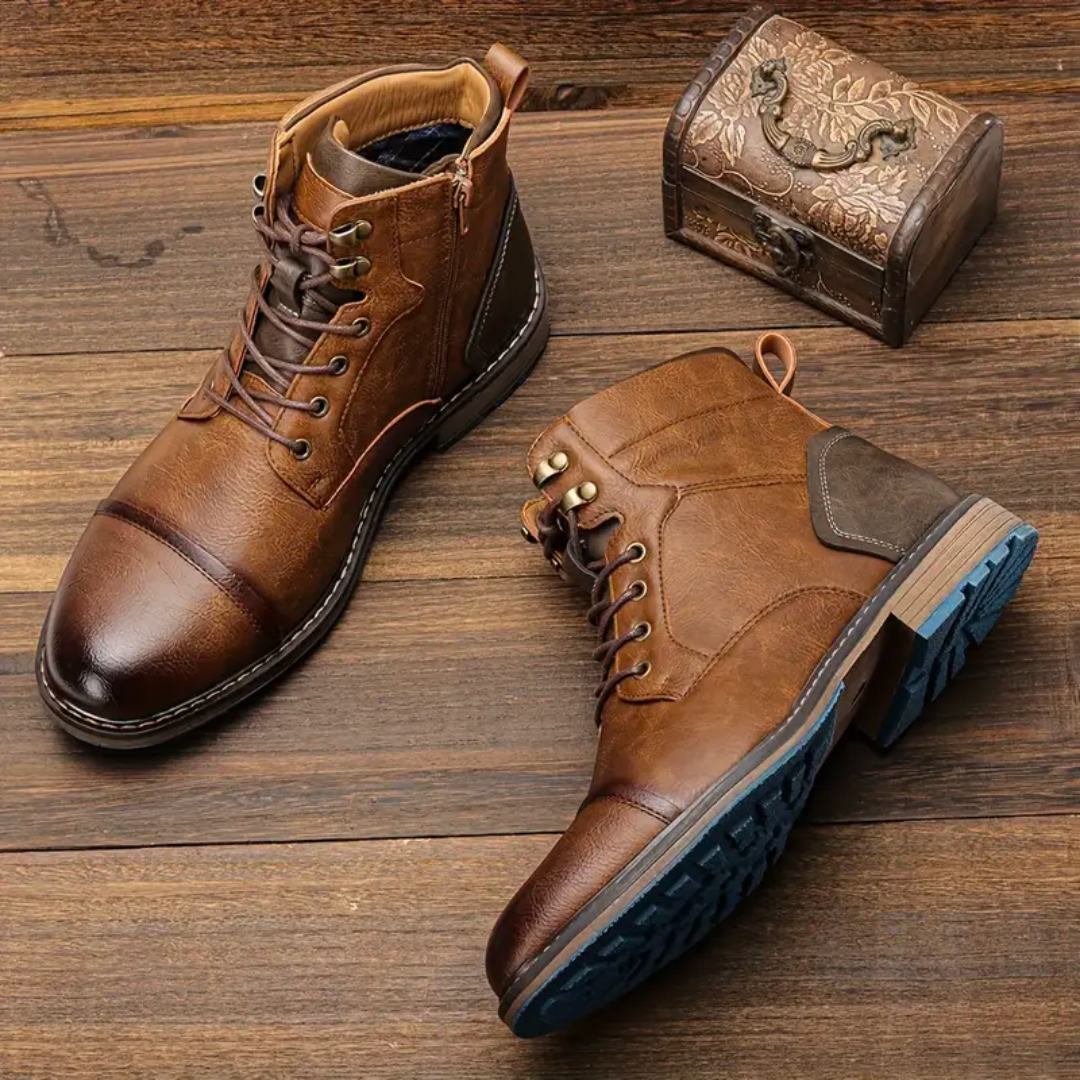 Men's vintage lace-up brown leather boots, casual style