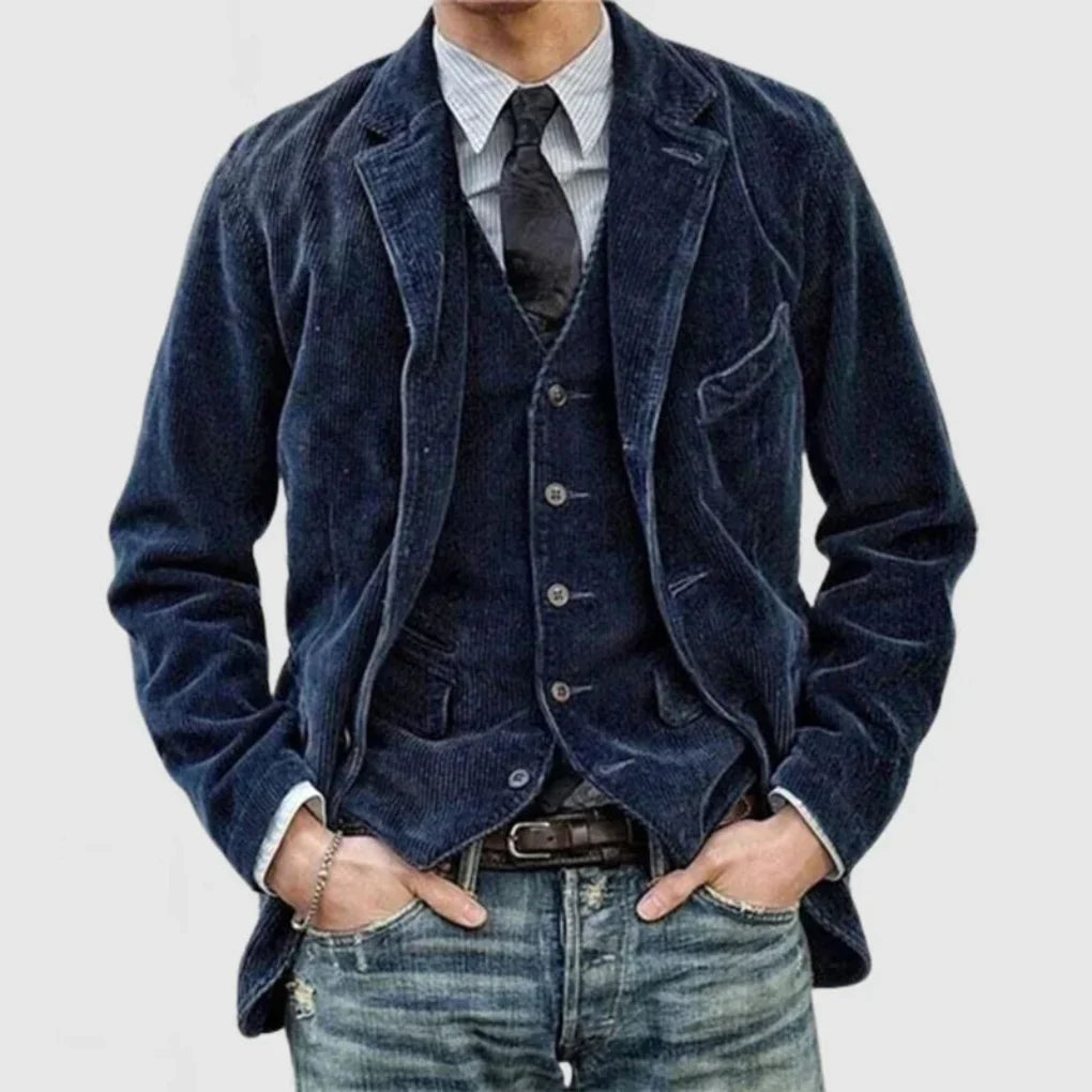 Men's vintage tailored blazer & vest set, exuding elegance. Perfect for formal or smart casual wear. Classic menswear.