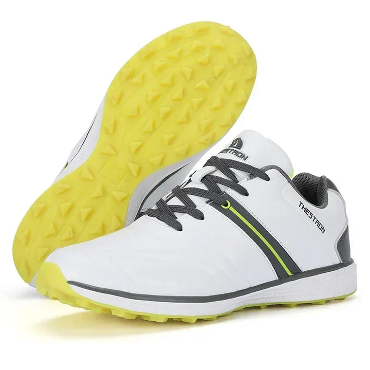 Stylish men's waterproof golf shoes with a modern design & robust, durable construction.