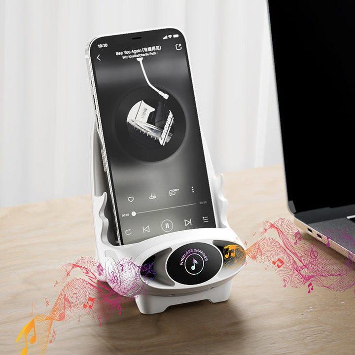 Mini Chair phone stand supporting wireless fast charging and aromatherapy diffusion.