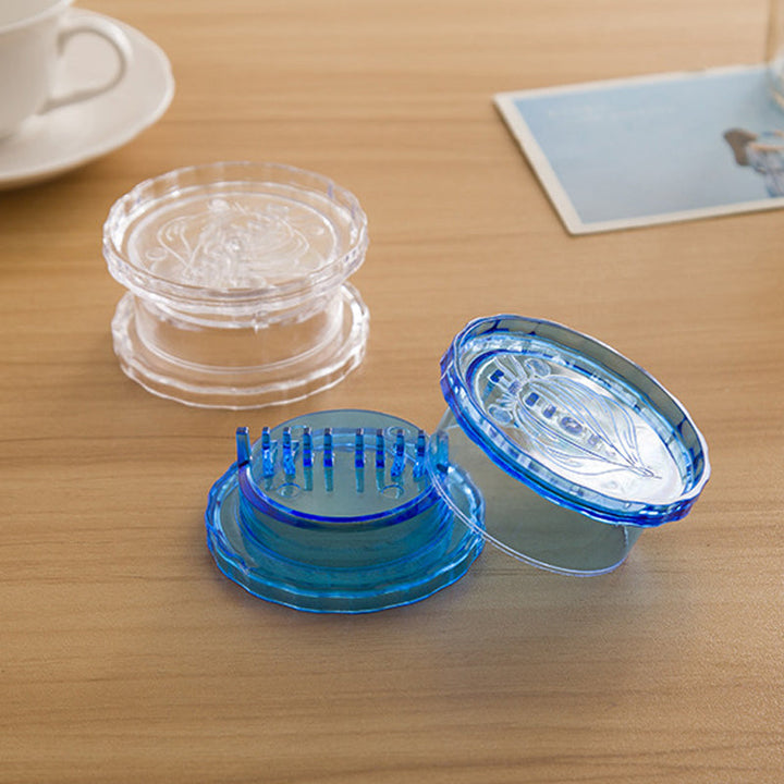 Mini manual garlic press & mincer tool with ergonomic handle for easy kitchen food prep