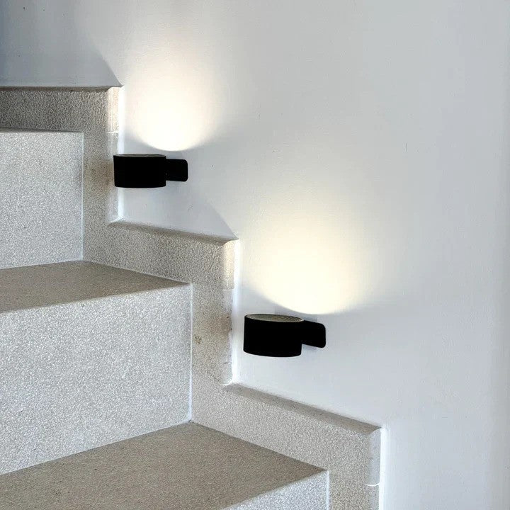 Rechargeable LumoFlex LED wall lamp, dimmable & wireless, for modern lighting and home decor.