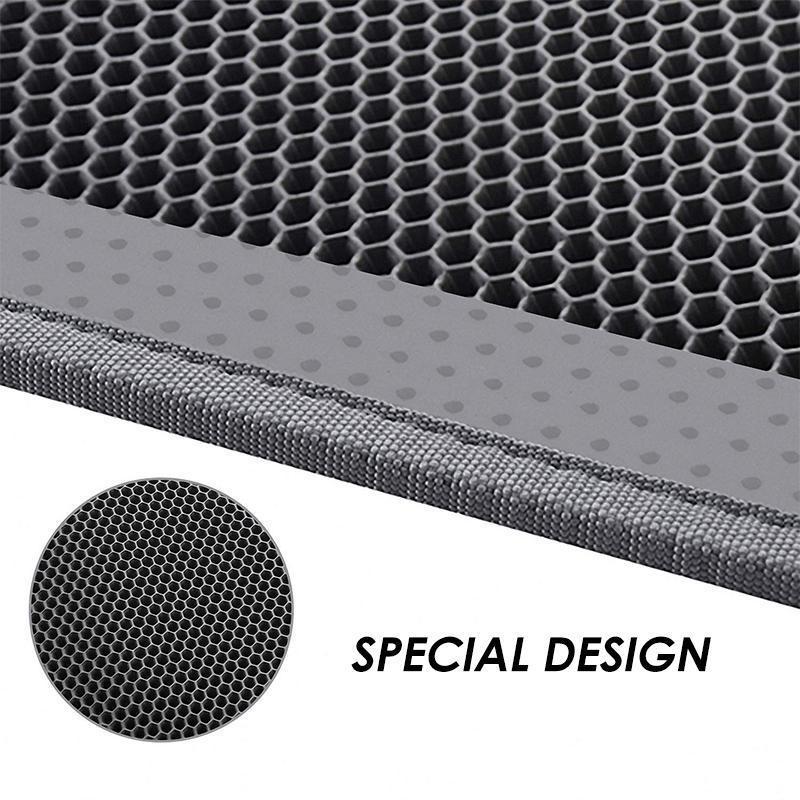 Two-layer design of a non-slip cat litter mat, separating trapped litter for easy disposal, home cleaning