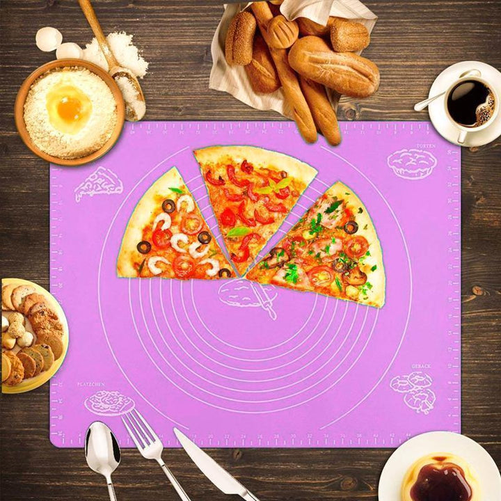 Non-stick silicone baking mat, ideal for pastries, cookies, and cooking, food-grade & reusable kitchen tool.