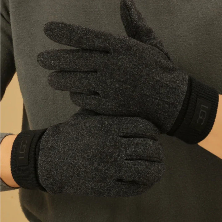 Unisex cashmere touchscreen gloves in a gift box, perfect for winter accessorizing.