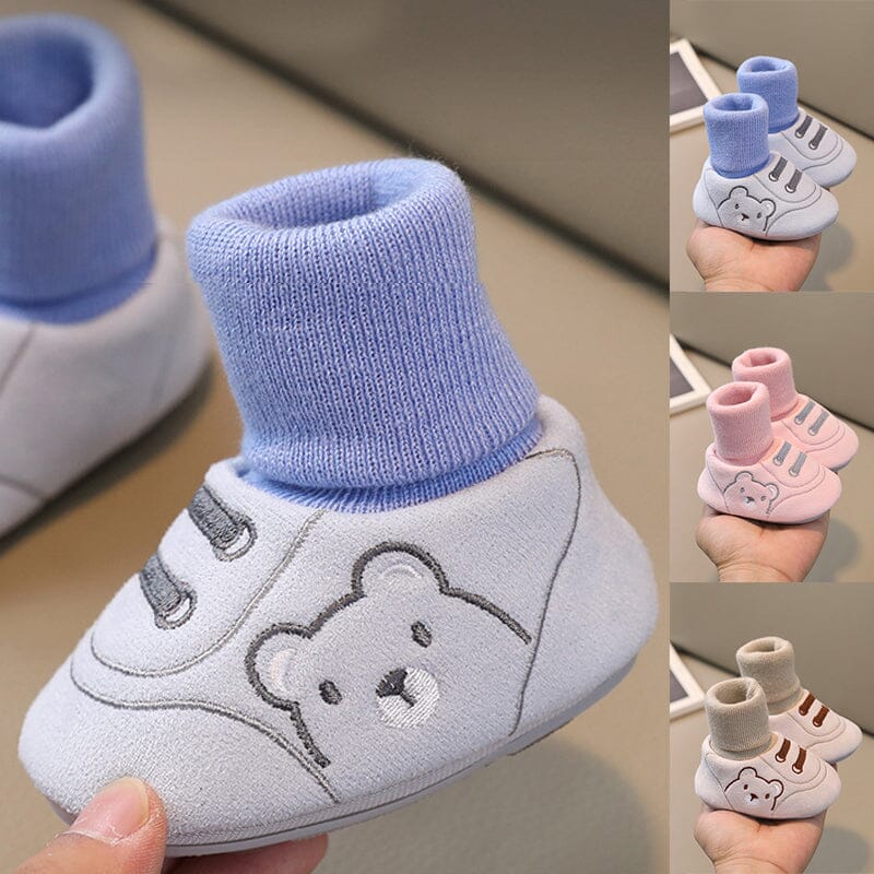 Cozy blue infant footwear, plush winter booties with soft sole for newborns