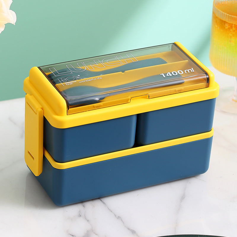 User-friendly portable lunch box, easy to clean multi-compartment food storage solution