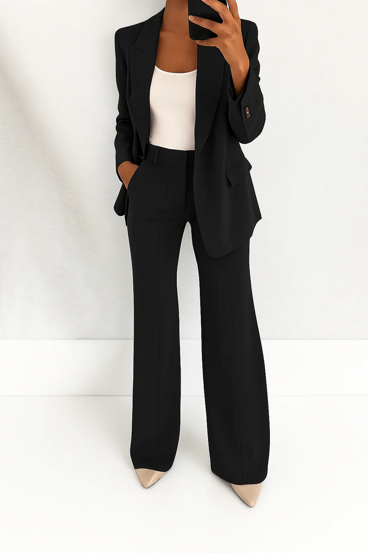 High-quality women's professional suit: a sophisticated blazer and trouser set for office elegance.
