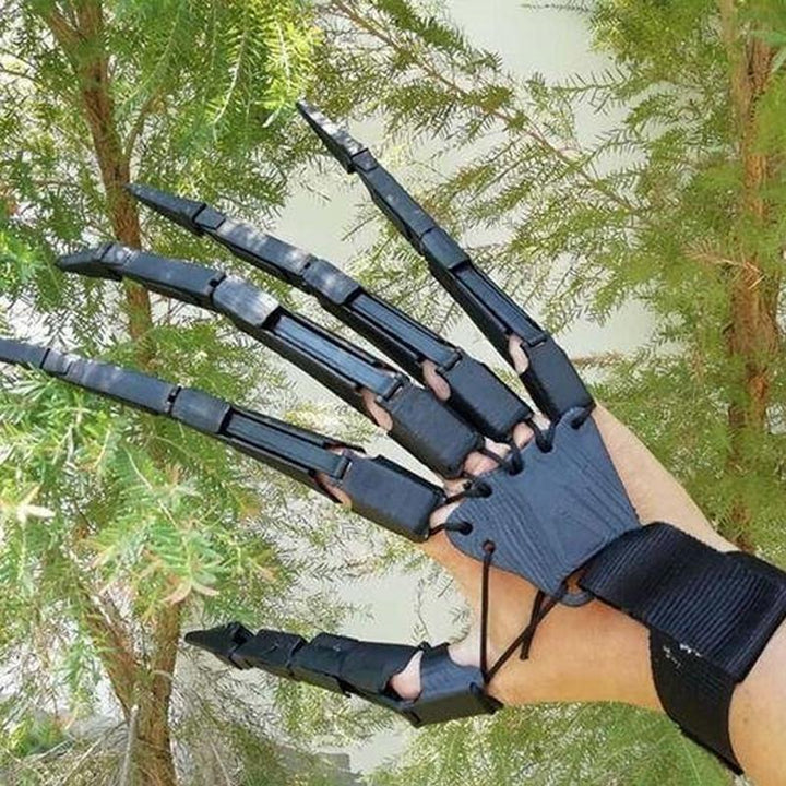 Detailed skeleton hand gloves with movable finger joints, ideal for Halloween parties and cosplay