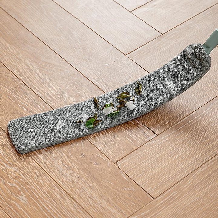 Extendable cleaning tool: microfiber gap mop designed to trap dust in tight corners and crevices