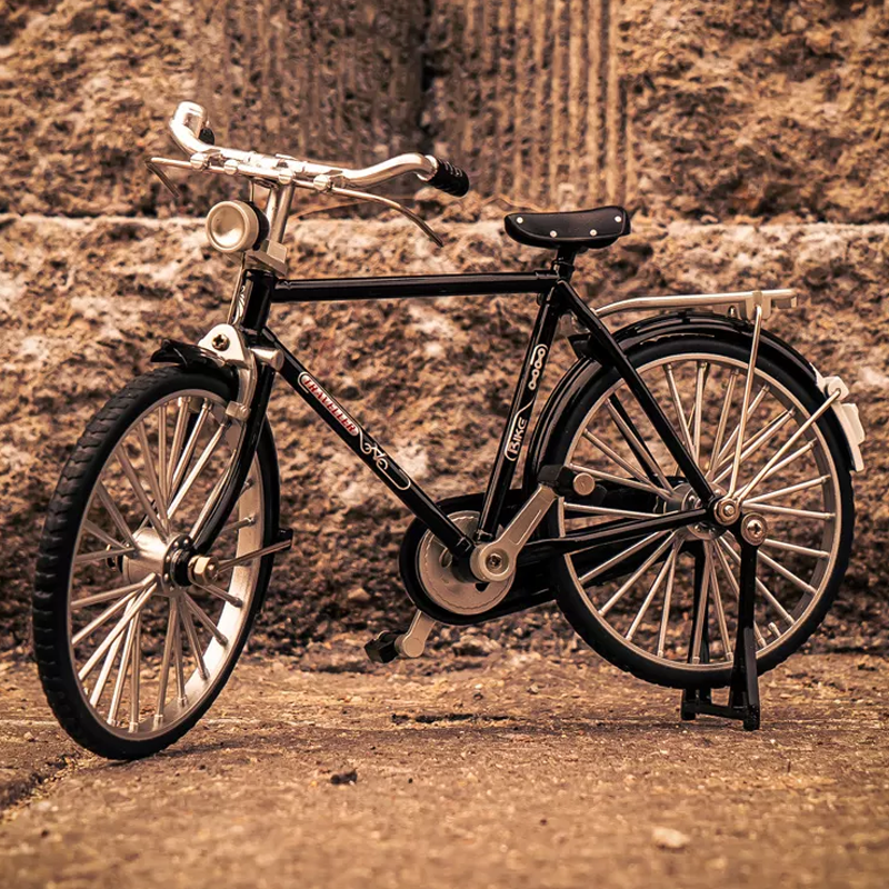 Decorative retro miniature bicycle, a unique alloy collectible and vintage gift