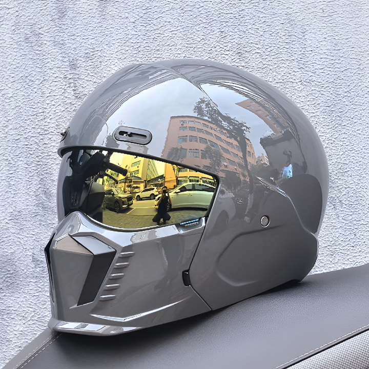 Pilot style retro motorcycle helmet, ECE approved, offering safe & comfortable riding gear for all.