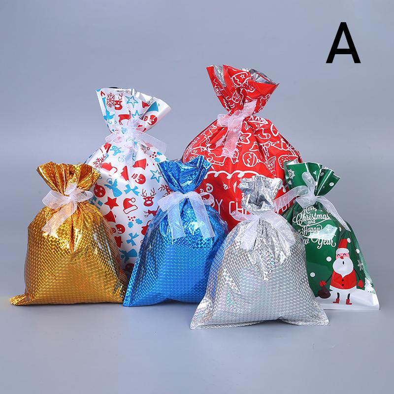 Unisex reusable Christmas gift bags in different sizes, ideal for all your holiday present wrapping needs, festive party