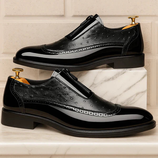 Classic men's black Oxford dress shoes. Elegant & professional footwear suitable for all formal events.