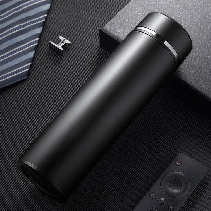 Gift-ready smart hydration bottle, 500ml, with clear temperature display on the vacuum lid