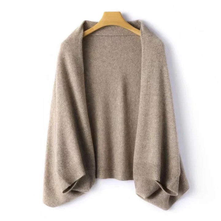 Elegant camel wool wrap, a versatile women's shawl. Luxurious & cozy, ideal for any outfit.