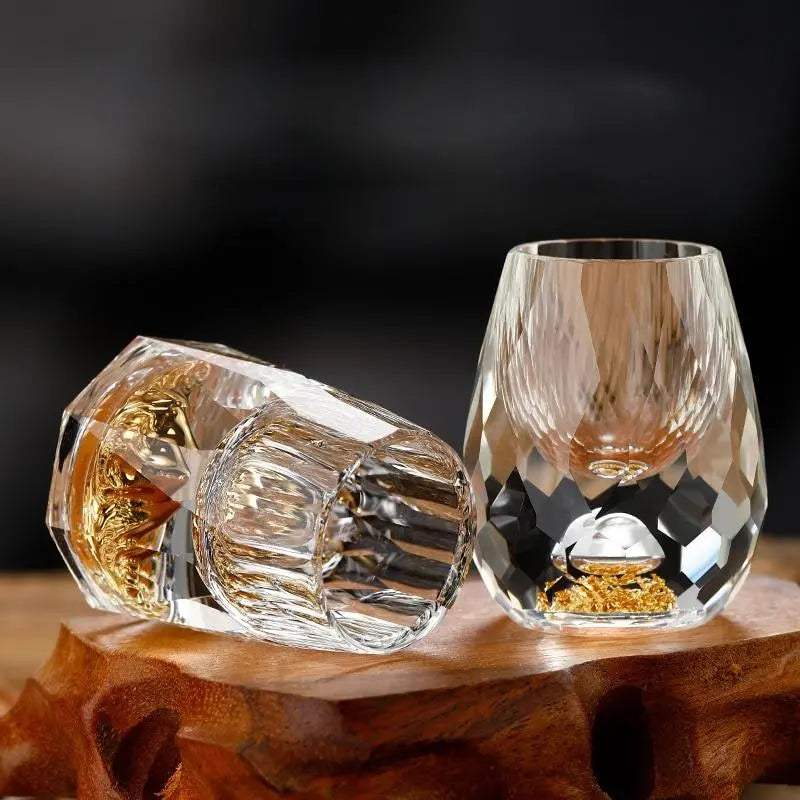 Luxury 6-piece crystal shot glass set, a sparkling and elegant gift for home bar, liqueur, and entertaining.