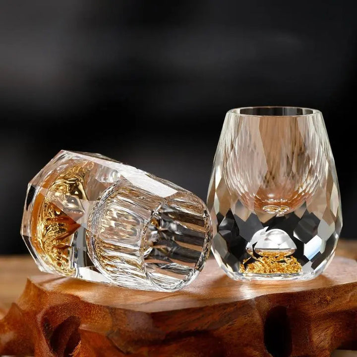 Luxury 6-piece crystal shot glass set, a sparkling and elegant gift for home bar, liqueur, and entertaining.