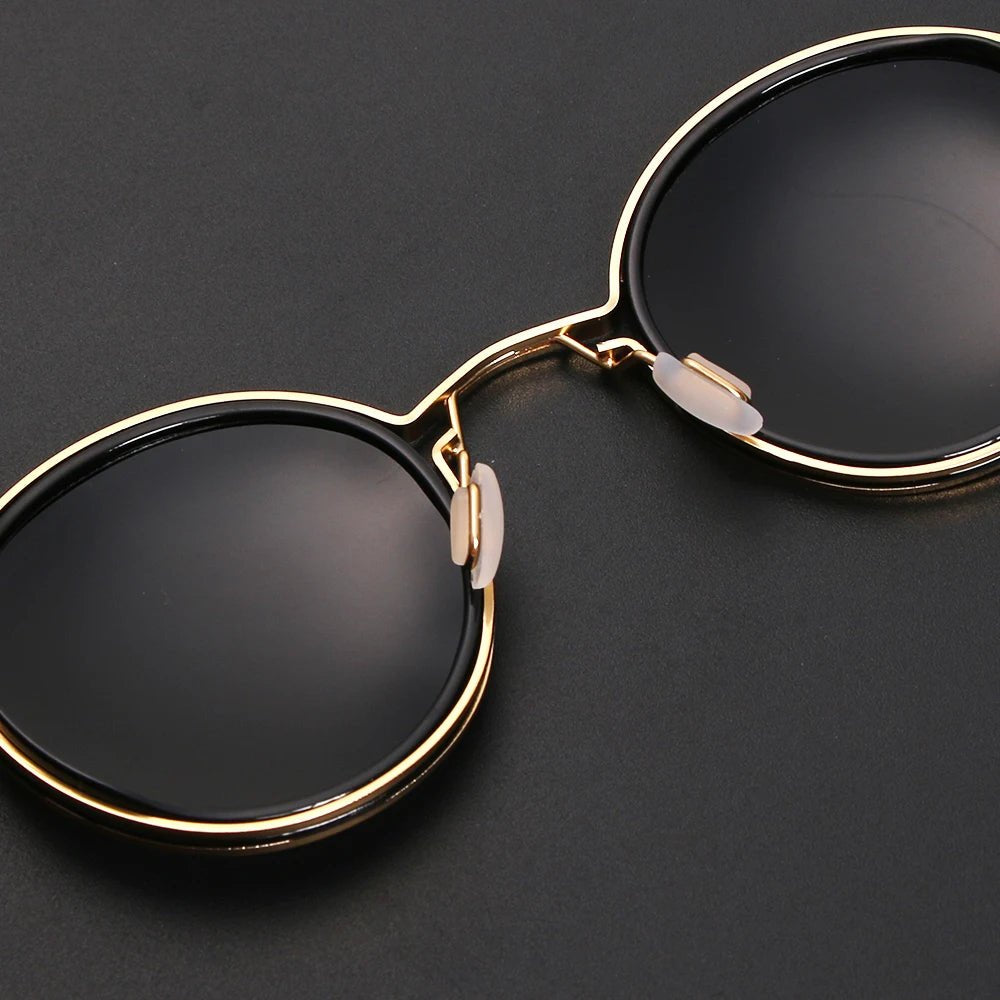 Modern men's polarized eyewear featuring a double bridge and sturdy metal frame, perfect for outdoor style.