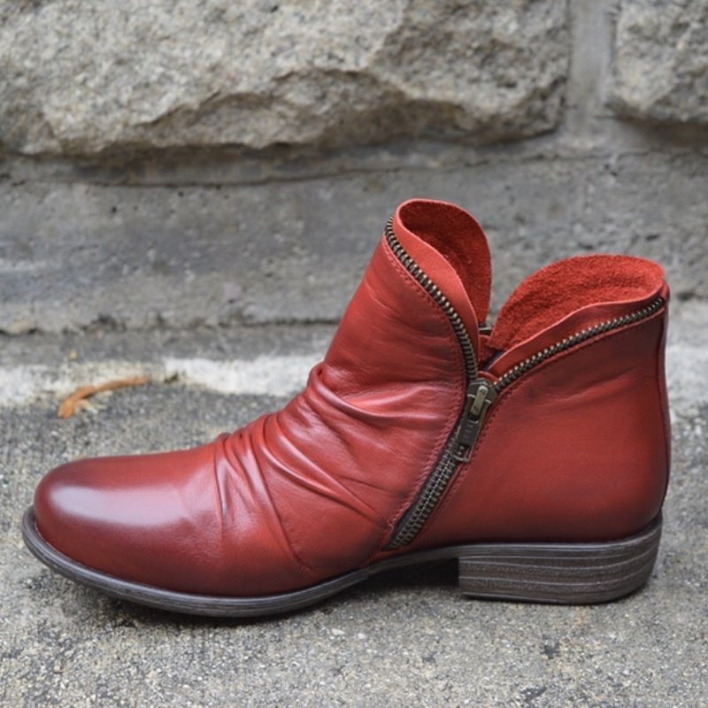 Casual women's fashion ankle boots, offering stylish comfort for autumn outfits and versatile everyday footwear.