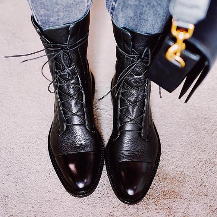 Women's casual lace-up leather ankle boots, designed for everyday wear and long-lasting durability.