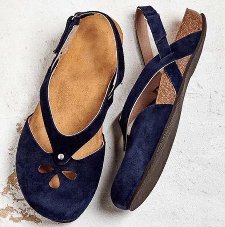Comfortable women's everyday sandals. Fashionable open-toe casual footwear for stylish summer daily wear.