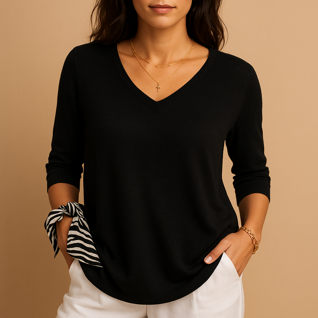 Relaxed fit women's top, modern design. Effortless chic blouse for comfort, casual wear, and everyday fashion.