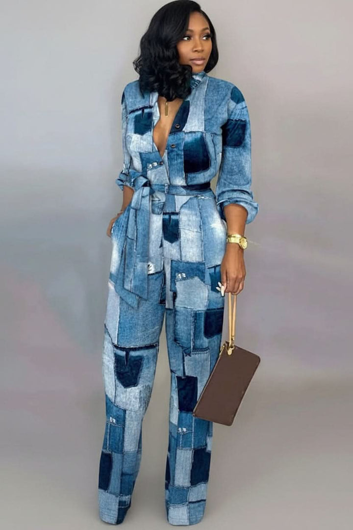 Fashionable women's V-neck jumpsuit, a stylish and comfortable one-piece perfect for elegant spring and summer travel.