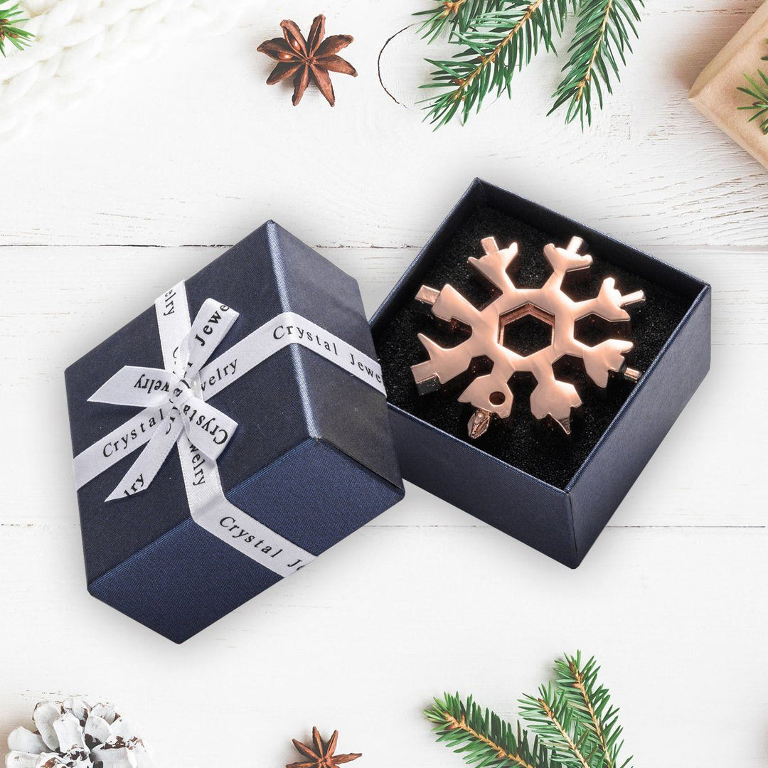 Unisex gadget gift: 18-in-1 snowflake multi-tool keychain, compact and high-utility design