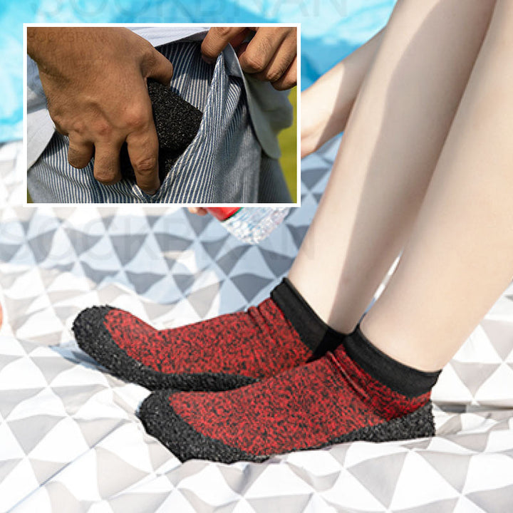 Flexible barefoot gym footwear, offering natural movement and protection during workouts.